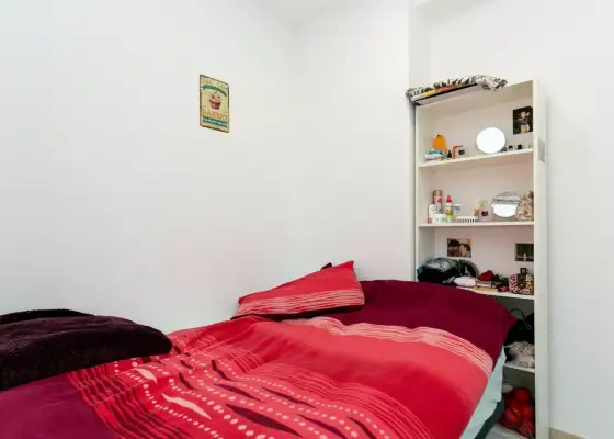 Alquiler de habitaciones en piso de 6 habitaciones en Granada