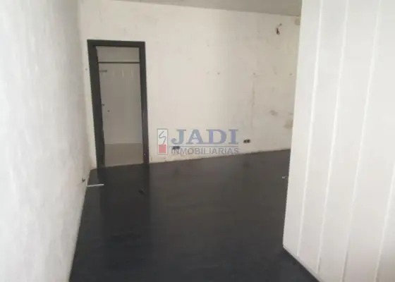 alquiler de local en Valdepeñas, CENTRO