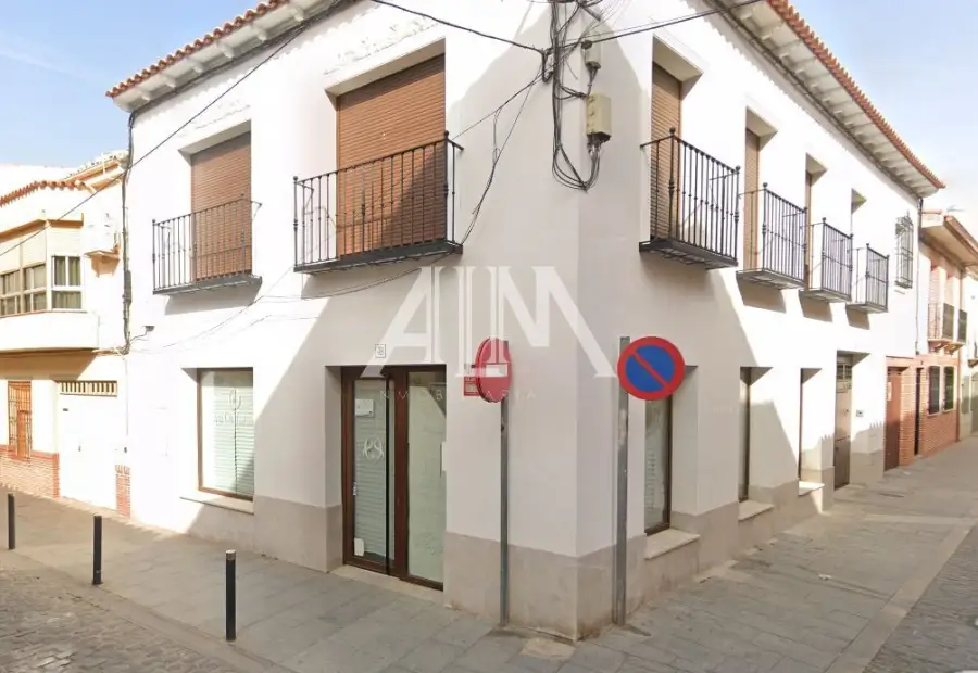 Alquiler Local Comercial Paseo del RÃ­o, Manzanares en Manzanares