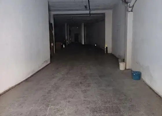Amplio Local Comercial en el Corazón de Albacete - Ideal para Inversión
