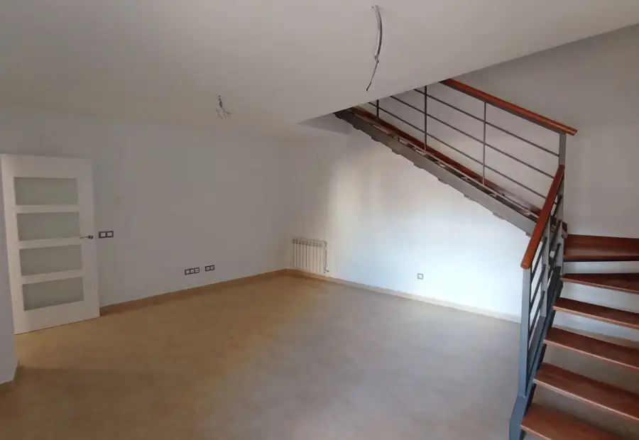 Casa/Chalet adosado En Venta Calle Victoria, Tomelloso en Tomelloso