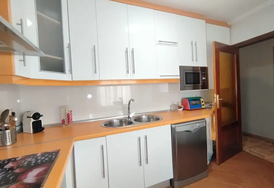 Casa/Chalet pareado En Venta Calle Campomanes, Tomelloso en Tomelloso