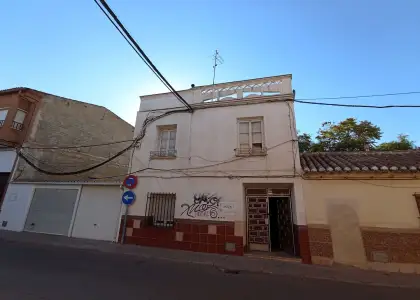 Casa/Chalet pareado En Venta Calle General Espartero, Tomelloso en Tomelloso