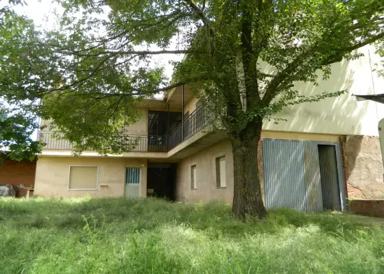 Casa con terreno en Calle Lope de Vega 12 en Malagón