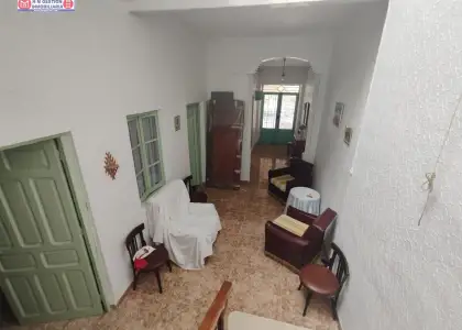 Casa en parcela de 250 metros con 9,20 metros de fachada en Alcázar de San Juan