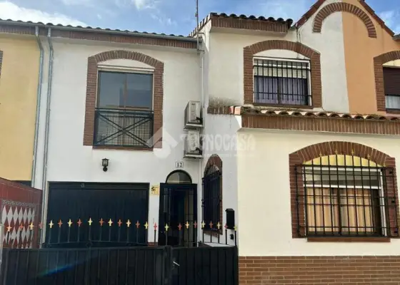 Casa en venta en Alcabón - Alcabón, 127.000 €, 132 m2, ref. 660668