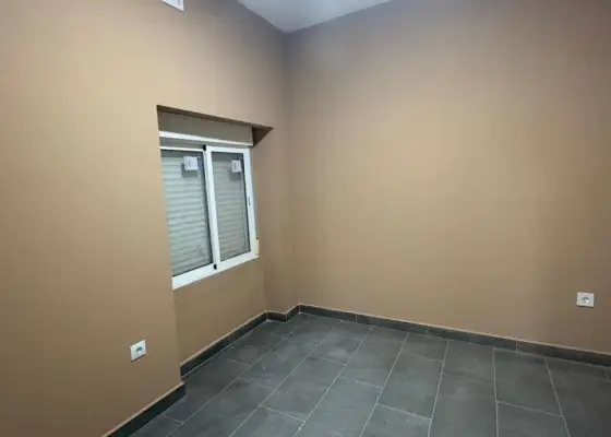 Casa en venta en Alcázar De San Juan, Calle Recreo, de 99 m2 con 2 dormitorios, 2 baños y terraza por 80.000 €, Ref. 0426