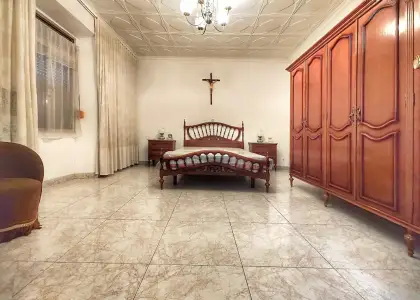 Casa en venta en calle Ave Maria en Puertollano