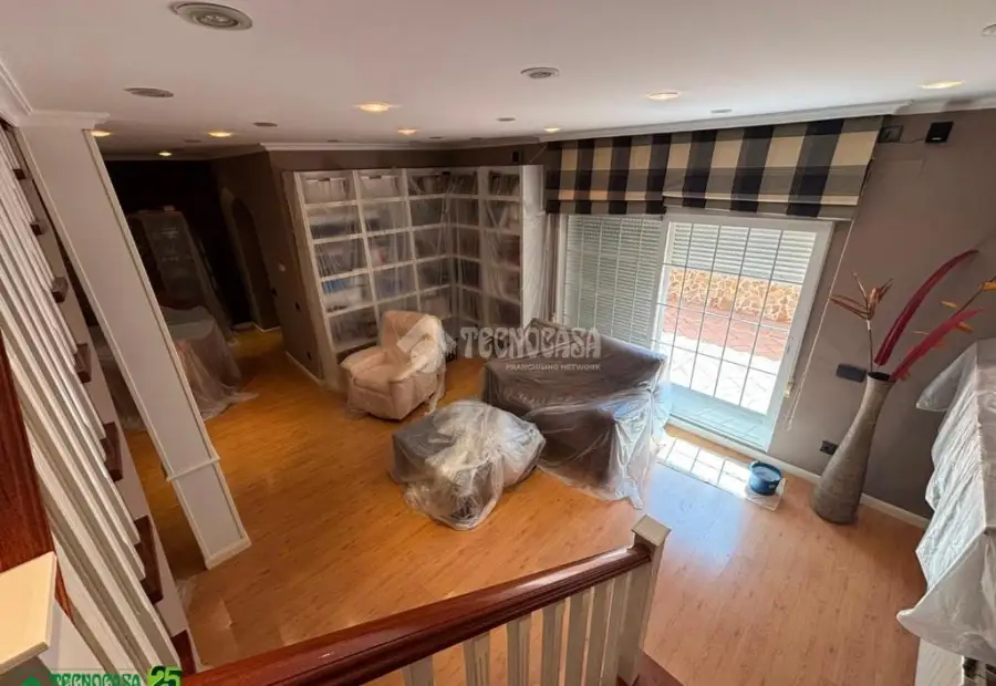 Casa en venta en Calzada De Calatrava - Calzada De Calatrava, 140.000 €, 232 m2, ref. 666480 en Calzada de Calatrava