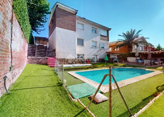 Casa en venta en El Casar - El Casar, 429.040 €, 299 m2, ref. 665859