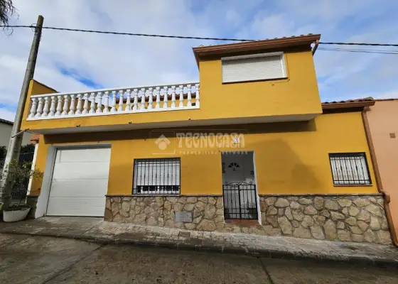 Casa en venta en El Puente Del Arzobispo - El Puente Del Arzobispo, 119.900 €, 300 m2, ref. 642782