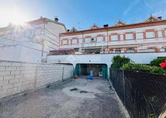 Casa en venta en Escalona - Escalona, 159.900 €, 209 m2, ref. 662183