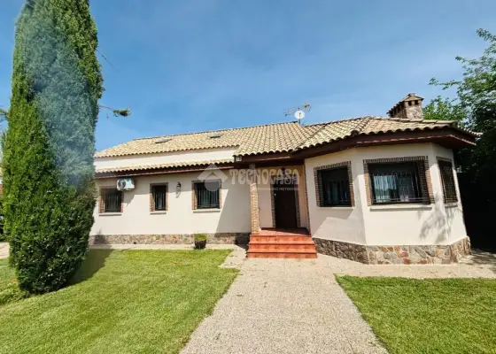 Casa en venta en Escalona - Escalona, 289.900 €, 262 m2, ref. 659150