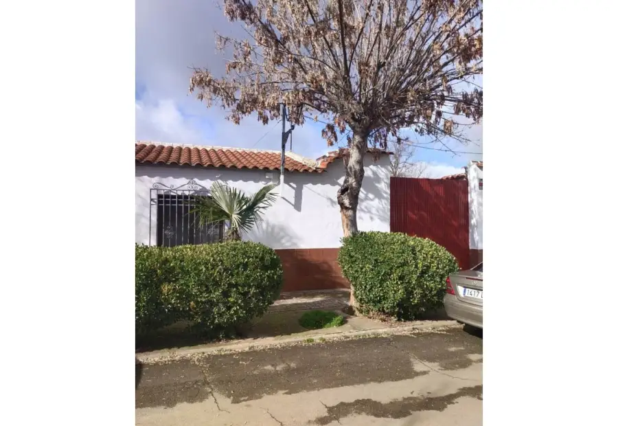 Casa en venta en Llanos del Caudillo(13220) en Llanos del Caudillo