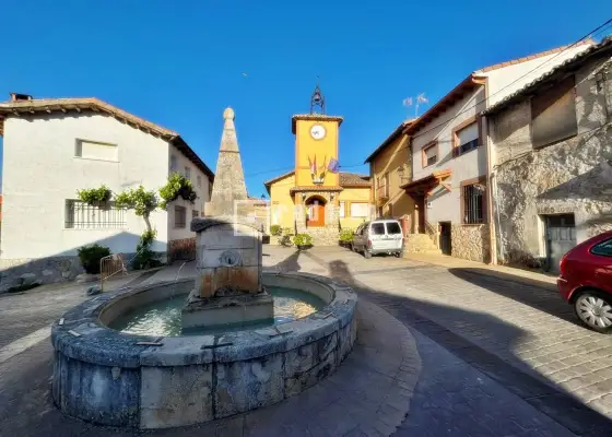 Casa en venta en Plaza Mayor de los Cuatro Caños, Distrito Único, Arbancón, Guadalajara