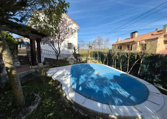 Casa en venta en Sigüenza - Sigüenza, 399.000 €, 192 m2, ref. 665793