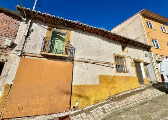 Casa en venta en Tórtola De Henares - Tórtola De Henares, 85.000 €, 14 m2, ref. 644793