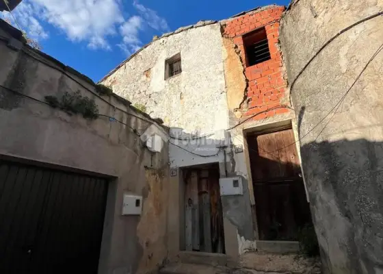Casa en venta en Valdeverdeja - Valdeverdeja, 20.000 €, 220 m2, ref. 657615
