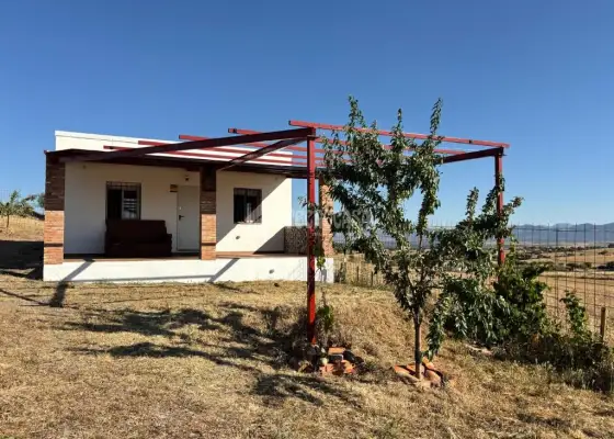 Casa en venta en Valdeverdeja - Valdeverdeja, 67.900 €, 1500 m2, ref. 661590