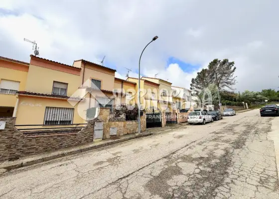 Casa en venta en Vellisca - Vellisca, 104.900 €, 131 m2, ref. 658364