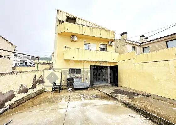 Casa en venta en Vellisca - Vellisca, 74.900 €, 122 m2, ref. 644926