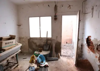 CASA PARA REFORMA ÍNTEGRA O DERRIBO CON 95 m2 DE PARCELA UBICADA JUNTO A AVDA DE QUERO, PRÓXIMA AL HOSPITAL en Alcázar de San Juan