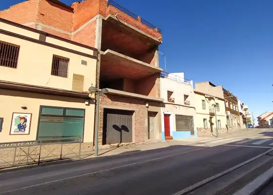 Edificio para rehabilitar en Argamasilla de Calatrava