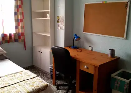 Habitación en piso compartido de 1 dormitorio en alquiler en Murcia en Murcia