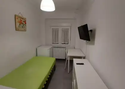 Habitación en piso compartido de 4 habitaciones para estudiantes en alquiler en Zaragoza en Zaragoza