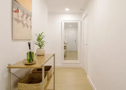Habitación en piso compartido de 5 dormitorios en alquiler en Alicante, ideal para estudiantes y profesionales. en Alicante (Alacant)