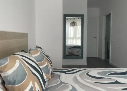 Habitación en piso compartido en Santa Cruz de Bezana en Santander