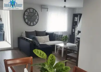 INMOHOUSE VENDE. Espectacular Chalet Reformado en Albacete con Piscina y Amplio Jardín en Albacete