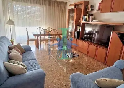 Inmohouse vende piso amplio con garaje y piscina en Albacete