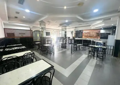 Local comercial en alquiler en Calle del Río Fresnedoso, Santa Bárbara - Santa María de Benquerencia, Toledo en Toledo