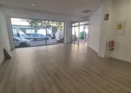Local comercial en Puertollano situado en la zona de GOYA en Puertollano