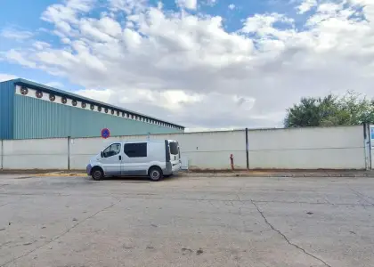 Oportunidad de inversión. Terreno de 28556 m² con varias NAVES formando un complejo industrial en Socuéllamos
