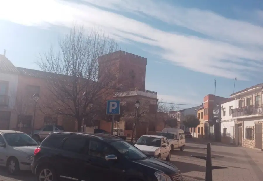 OPORTUNIDAD SOLAR DE 2000m/2 a 200.- € m/2 en Alcázar de San Juan