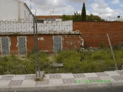 Parcela totalmente urbanizada. Zona residencial en La Puebla de Almoradiel
