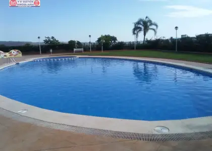 Piso de 2 dormitoiors y dos baños con garaje y piscina en marinador en Castellon Castello de la Plana