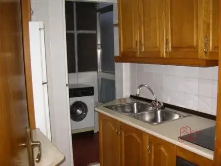 Piso en venta en Alcázar De San Juan, de 70 m2 con 3 dormitorios, baño y 2 terrazas por 84.000 €, Ref. 0270