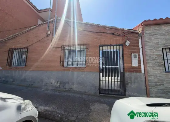 Piso en venta en Escalonilla - Escalonilla, 39.900 €, 72 m2, ref. 657271