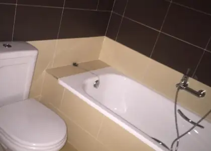 Piso en venta en Herencia, de 70 m2 con 2 dormitorios y baño por 64.000 €, Ref. 0210 en Herencia