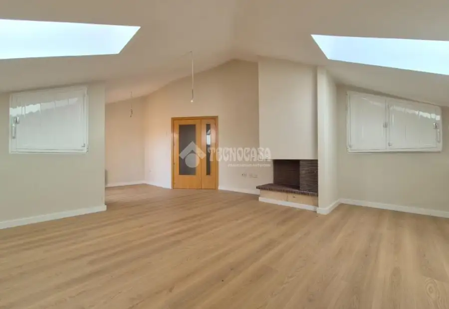 Piso en venta en Sigüenza - Sigüenza, 179.000 €, 131 m2, ref. 665631 en Sigüenza