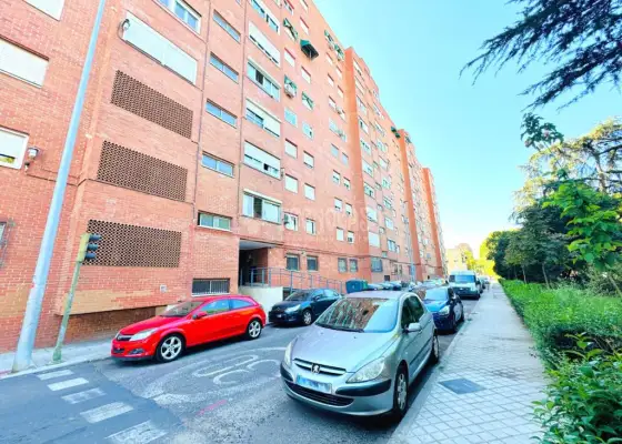 Piso en venta en Talavera De La Reina - Avenida Del Príncipe, Nuevo Centro, 139.900 €, 120 m2, ref. 632489