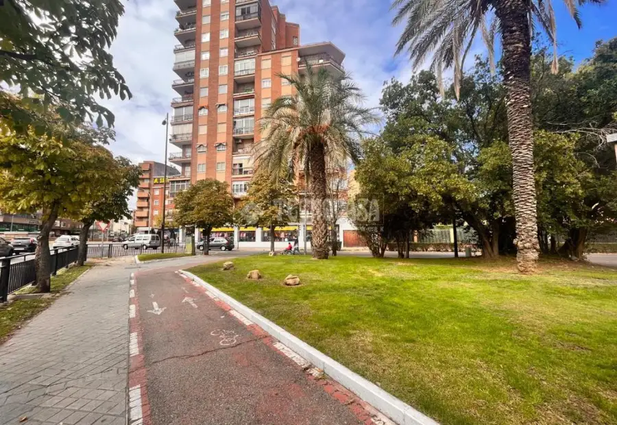 Piso en venta en Talavera De La Reina - Plaza España - Centro Campo De Fútbol, Centro, 130.000 €, 145 m2, ref. 648891 en Talavera de la Reina