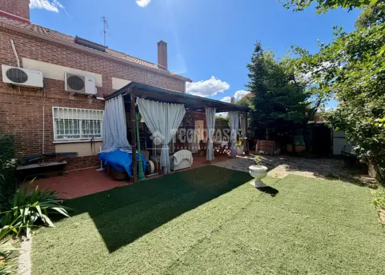 Piso en venta en Villanueva De La Torre - Villanueva De La Torre, 320.000 €, 169 m2, ref. 655878