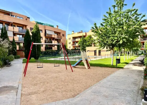 Piso en venta en Yebes - Valdeluz - Yebes - Valdeluz, 319.900 €, 178 m2, ref. 662647
