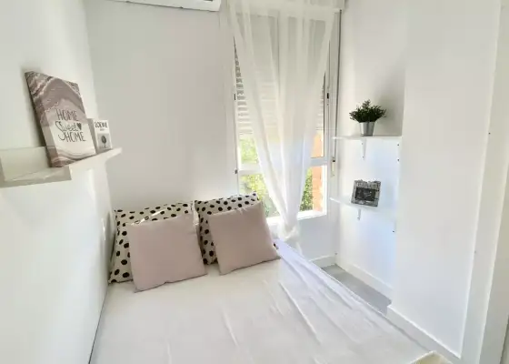 Se alquila habitación en apartamento de 4 dormitorios en Getafe, Madrid