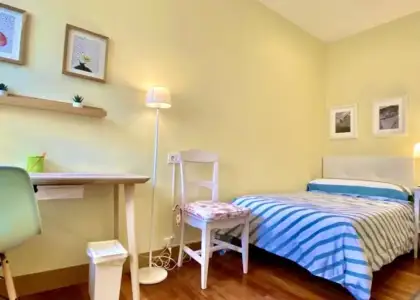 Se alquila habitación en piso compartido de 5 habitaciones en Basurtu, gastos incluidos. en Bilbao