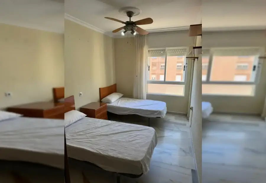 Se alquila habitación en piso compartido de 5 habitaciones en Pulpí, gastos incluidos en Almería